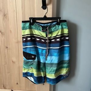 Billabong board shorts ( 30)